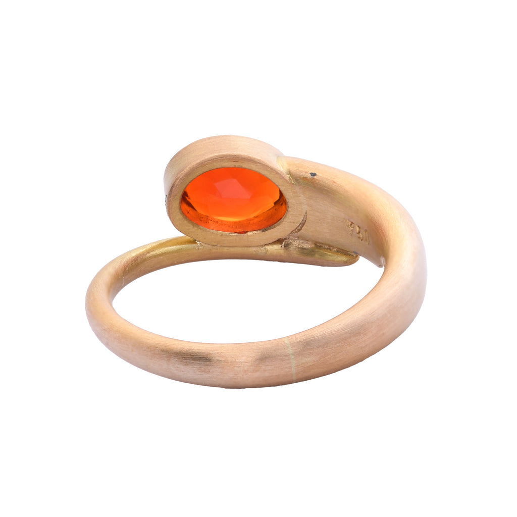 Goldschmiede Ring mit einem Mexikanischen Feueropal in 750er / 18 Kt. GG Gr.: 51