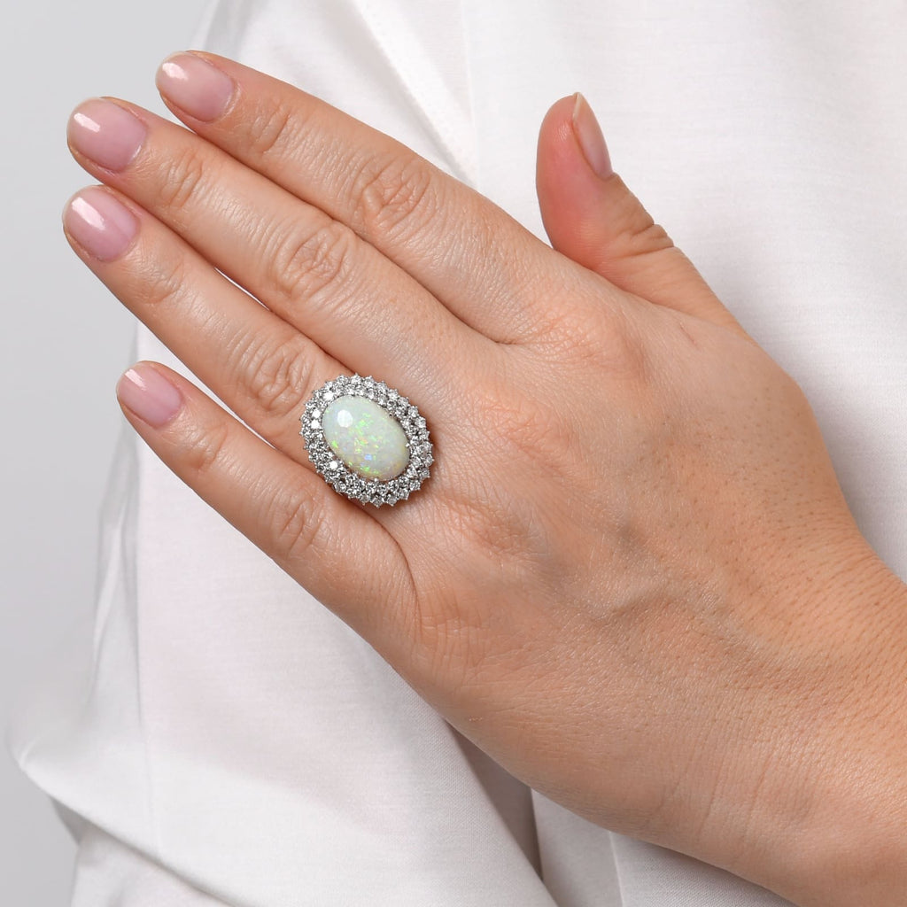 Australischer Vollopal Ring in 18Kt Weißgold mit 1,96ct Brillanten F-G VS Gr. 54