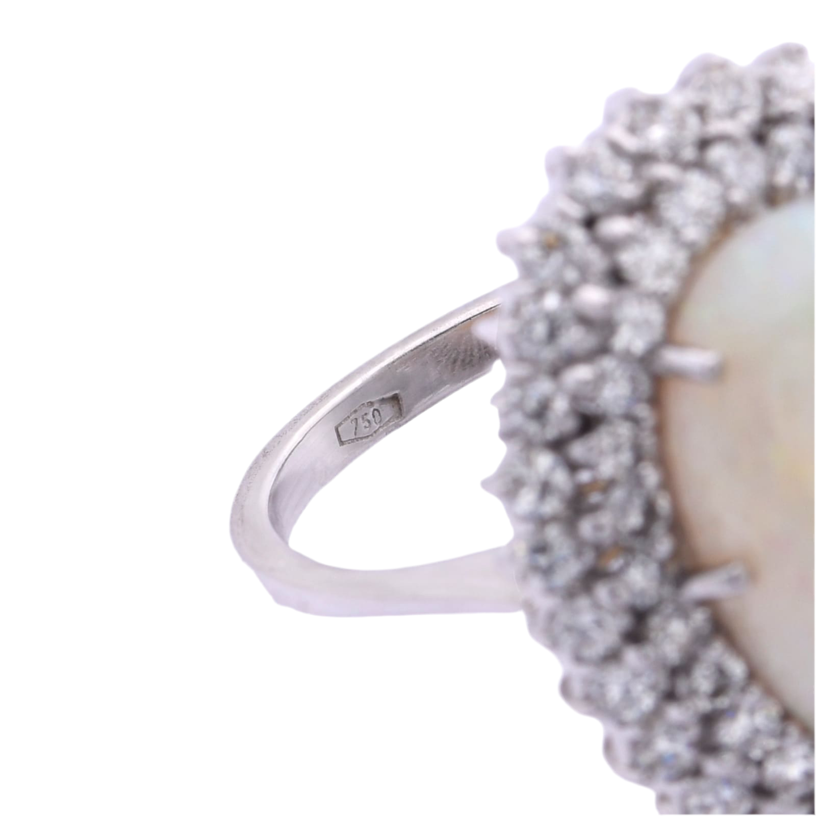 Australischer Vollopal Ring in 18Kt Weißgold mit 1,96ct Brillanten F-G VS Gr. 54